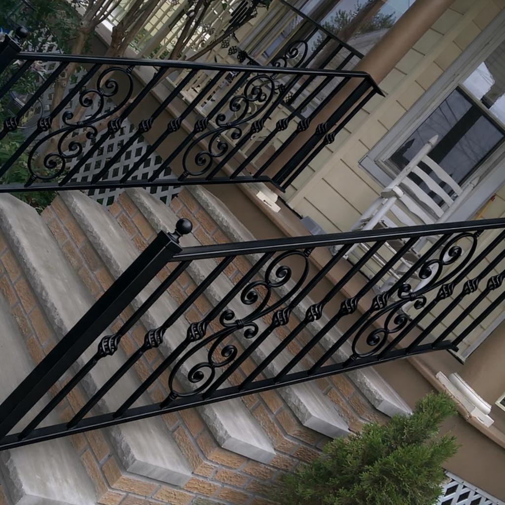 Custom Wrought Iron Stair Handrail – Modern Steel Step Railing, Indoor/Outdoor, Made to Measure