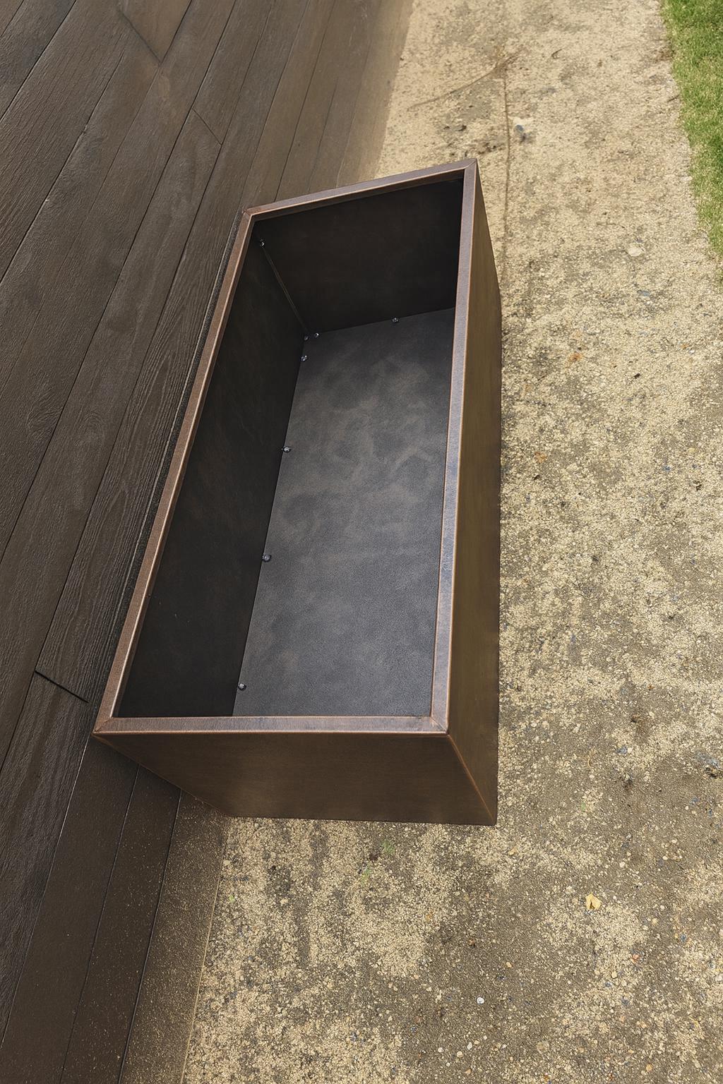 Handmade Modern Steel Planter Box – Rust-Resistant Outdoor Garden Planter