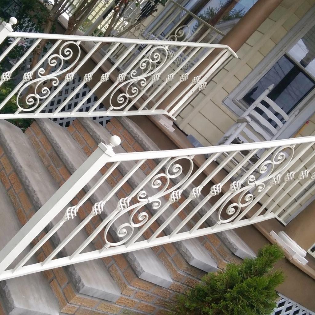 Custom Wrought Iron Stair Handrail – Modern Steel Step Railing, Indoor/Outdoor, Made to Measure