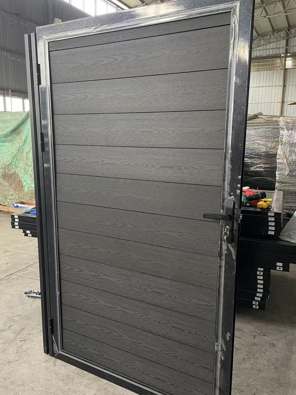 Modern Aluminum Privacy Gate with Composite Wood Panels | Outdoor Side Yard Entry Door