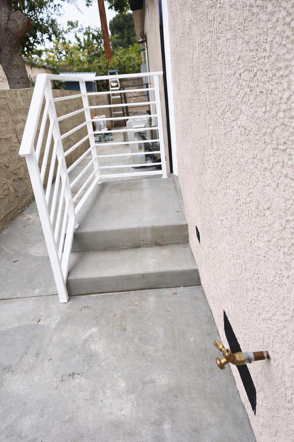 Custom Modern Metal Handrails | Powder-Coated Steel Stair & Entry Railings
